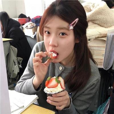 拍卖会后嫁给老公死对头